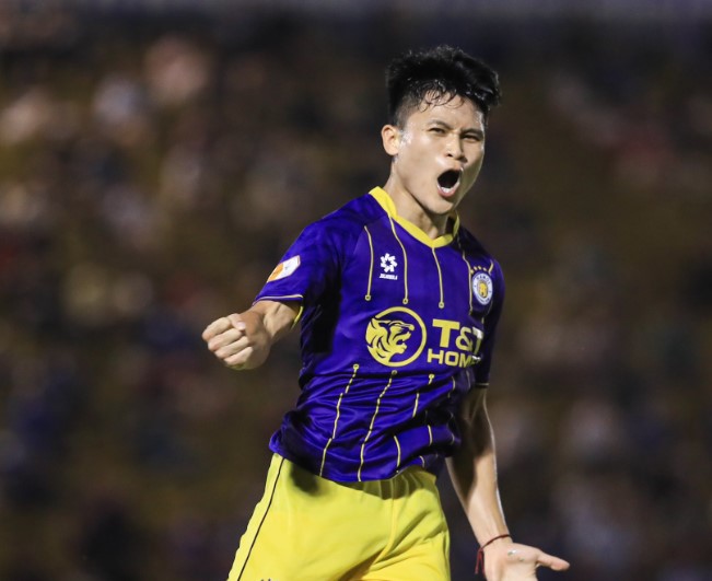 bau-hien-bat-den-xanh-tuan-hai-dung-truoc-co-hoi-lon-xuat-ngoai