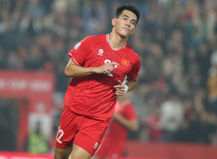 chuyen-gia-ca-cong-phuong-va-tien-linh-deu-kho-duoc-ra-san-dau-malaysia