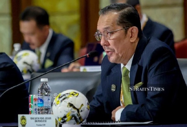 chu-tich-ldbd-malaysia-phu-nhan-cao-buoc-vi-pham-quy-dinh-nhap-tich-cau-thu