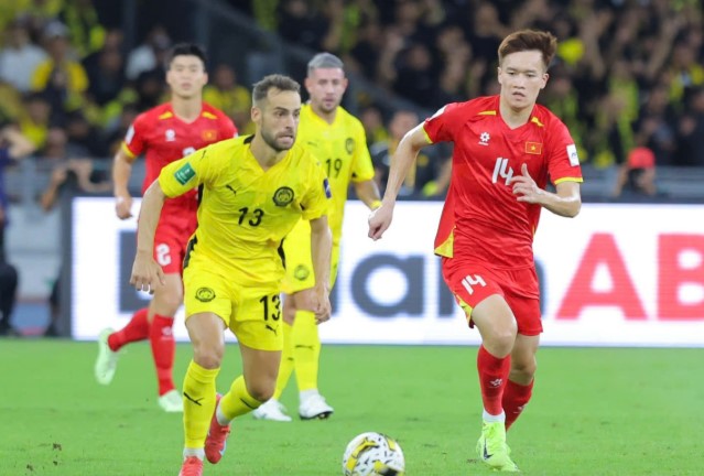 dtvn-nhan-tin-kem-vui-tu-fifa-malaysia-dat-cot-moc-kho-tin-sau-20-nam