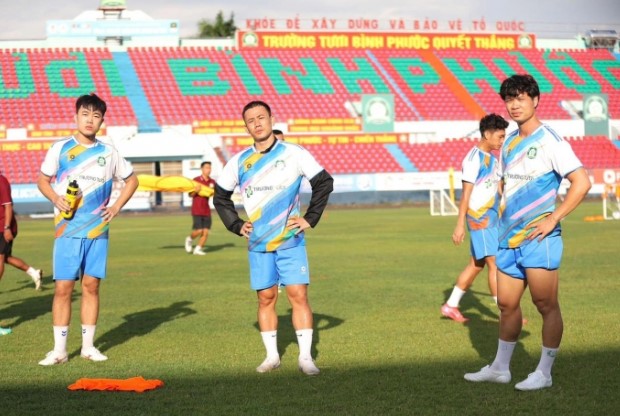 xuan-truong-va-minh-vuong-nhan-phi-lot-tay-cuc-khung-khi-toi-binh-phuoc