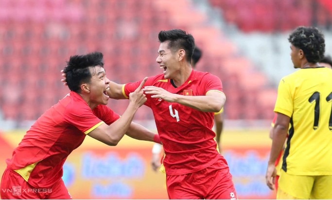 cdv-indonesia-cam-on-roi-rit-khi-viet-nam-thang-malaysia-mo-ra-co-hoi-cho-doi-nha