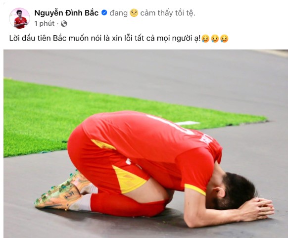 dinh-bac-cui-dau-xin-loi-nhm-em-lam-moi-nguoi-phai-that-vong-roi